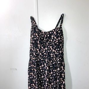 No boundaries. Black floral print dress. Size7/8 M